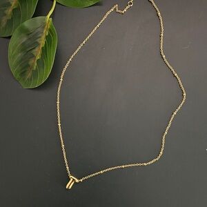 Pura vida bubble “t” necklace
